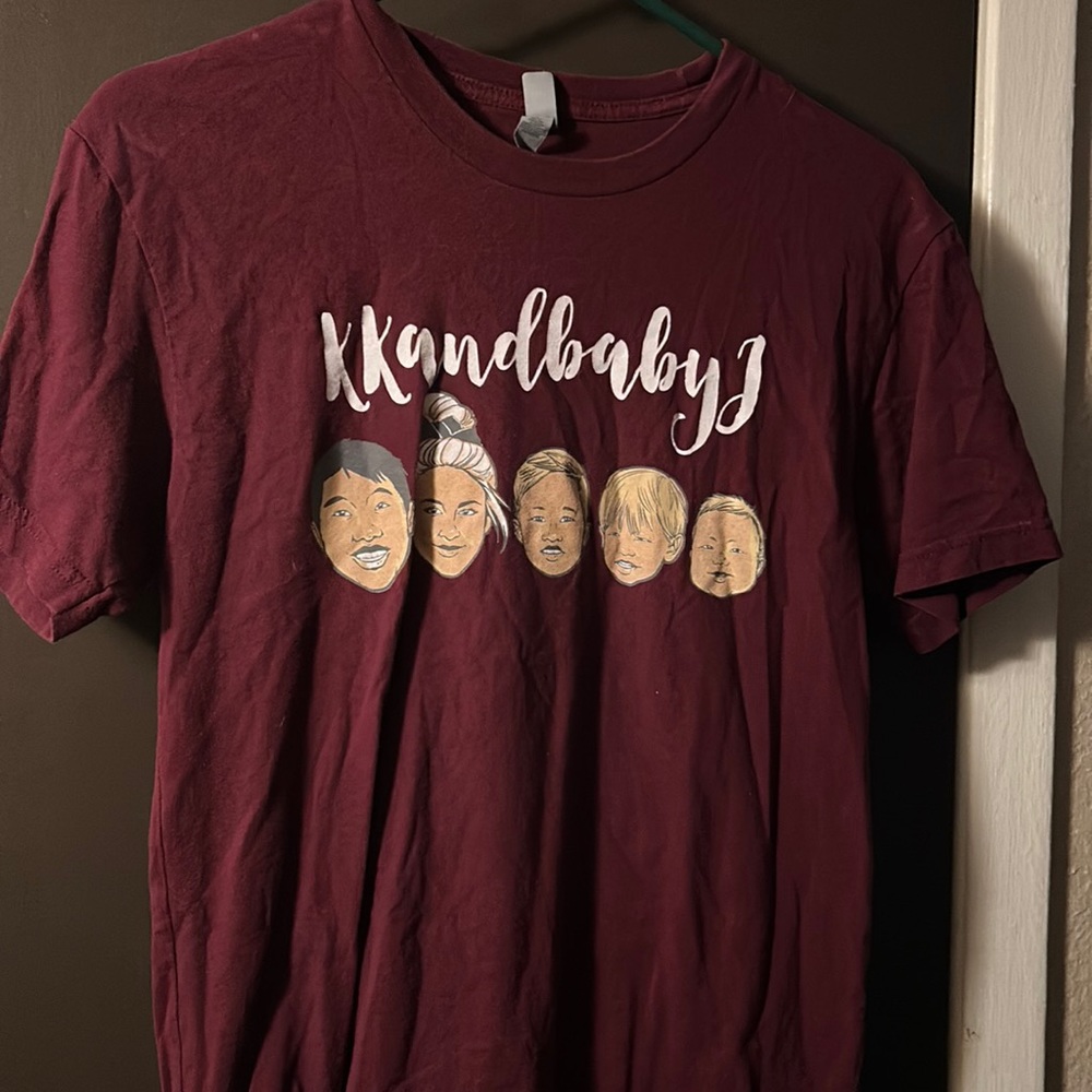 3/$20 Kkandbabyj Burgundy Graphic T-Shirt Size S Small YouTubers